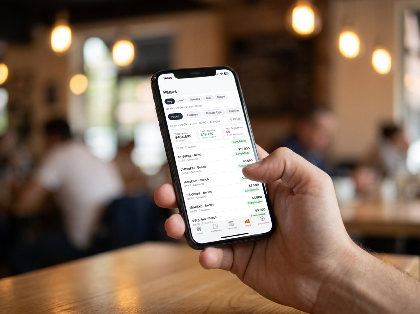 App Bites en la mano — pantalla de pagos y totales